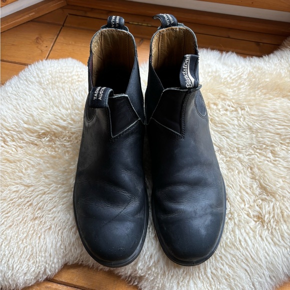 Blundstone Boots - Picture 2 of 11